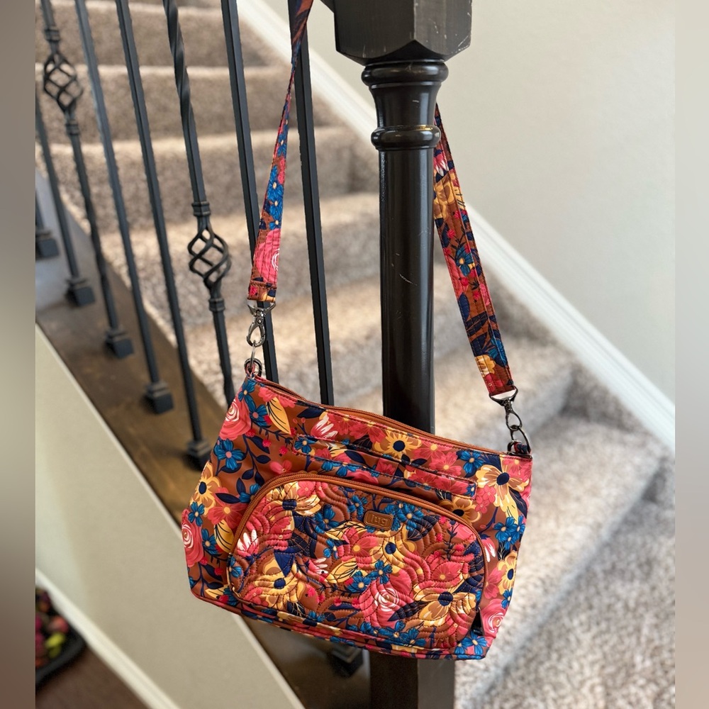 EUC Lug Samba XL Crossbody Purse